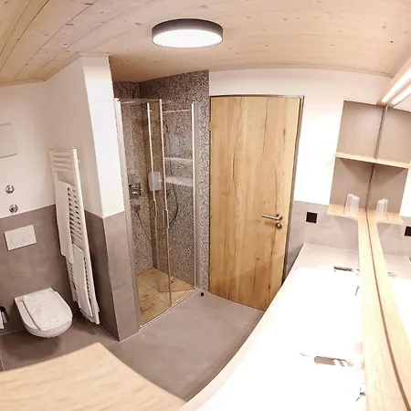 Zur Bruecke Hotell 2*
